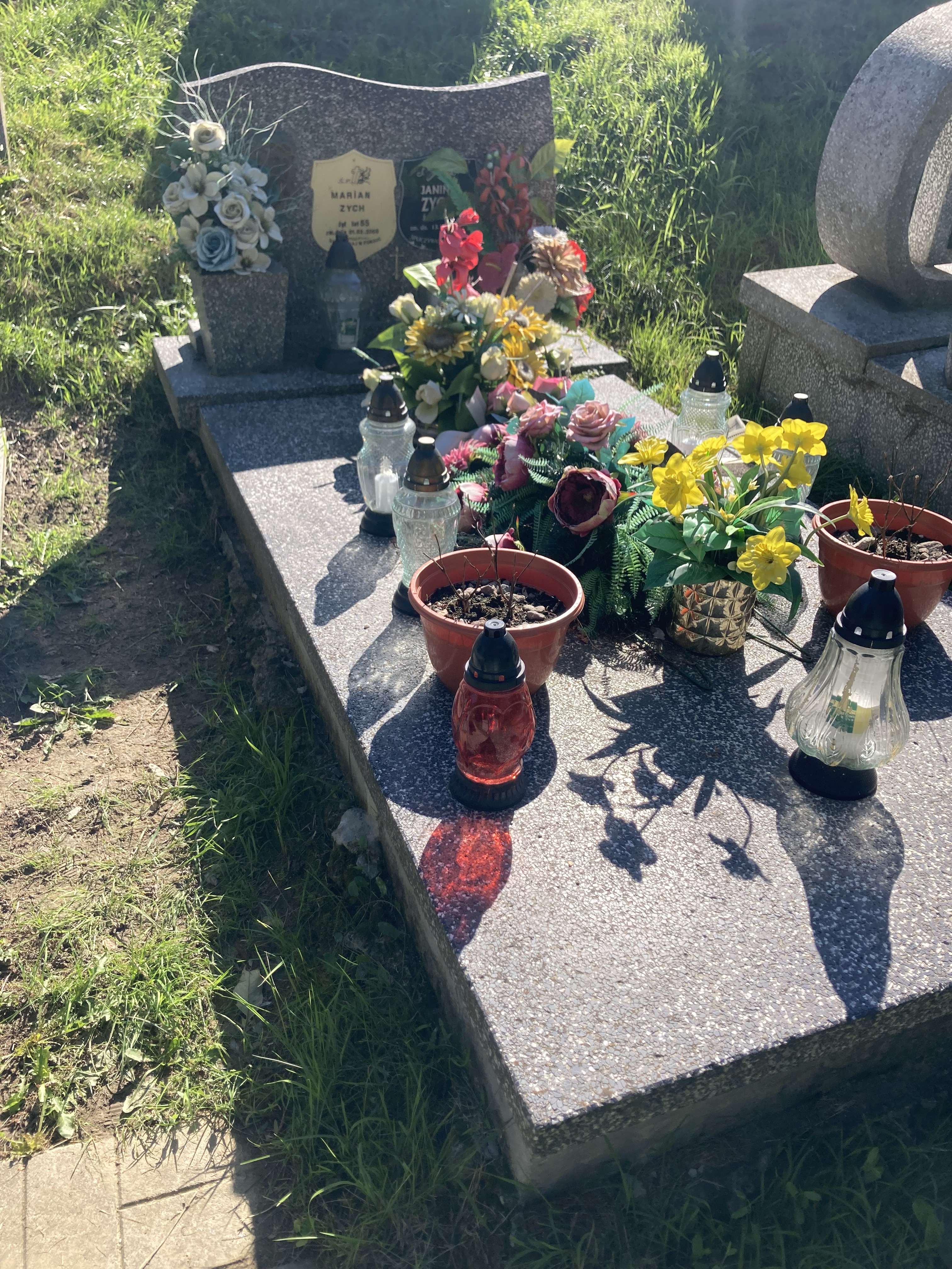 Janina Zych 1956 Bobowa - Grobonet - Wyszukiwarka osób pochowanych